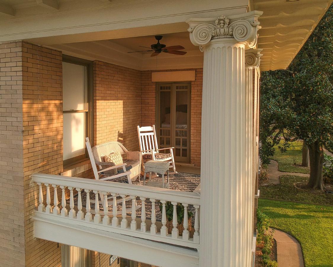 Katy House Bed And Breakfast Smithville Exterior photo