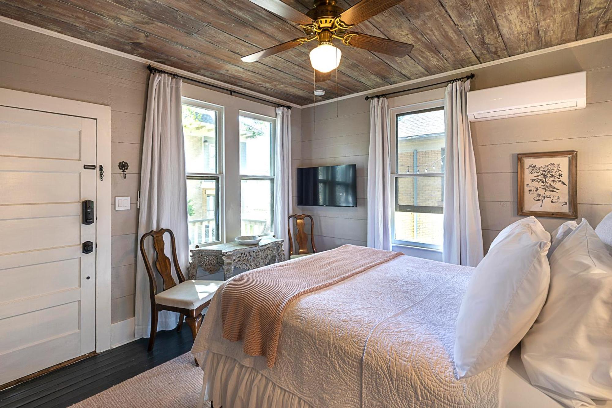Katy House Bed And Breakfast Smithville Exterior photo